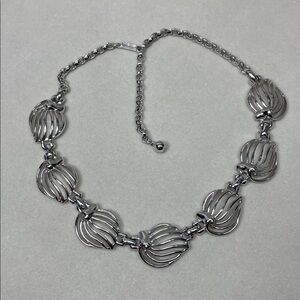 Vintage 1950’s Silver Leaf Open Link Design 17” Necklace With Hook Clasp